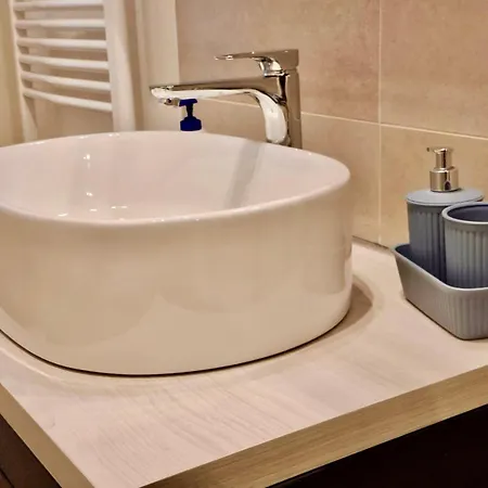 Apartment Near Hospital And Modena