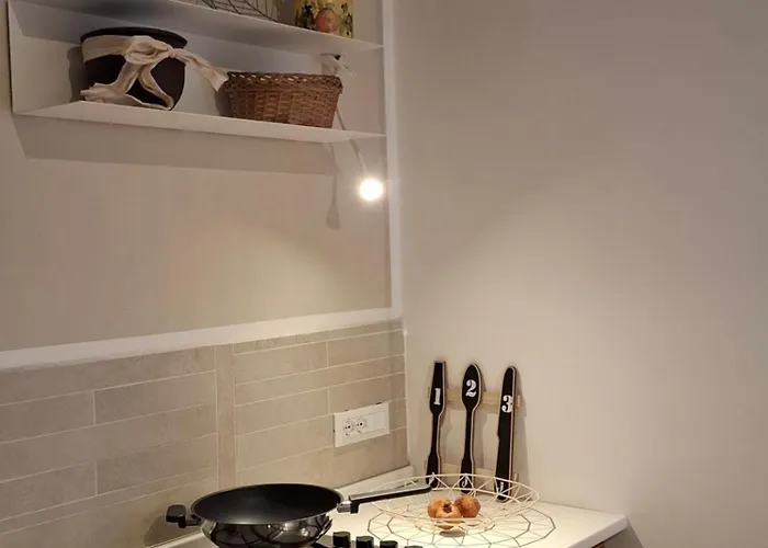 Near Hospital And Διαμέρισμα *