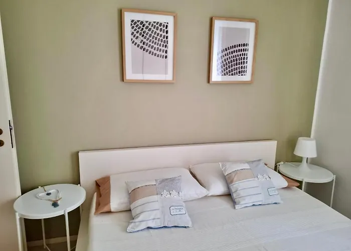 Near Hospital And Μόντενα